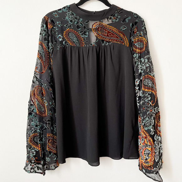 Artistic Works by Lu Top Floral Paisley Velvet Burnout Asymmetric Cuff Large - Picture 1 of 12